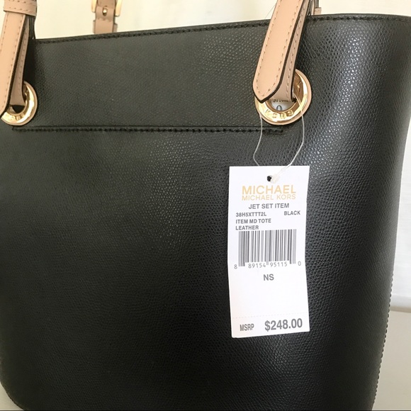 ⭐️ LAST 1 ⭐️ MK Jet Set medium black leather tote - Picture 5 of 8